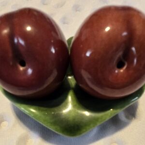 Vintage Ceramic Fruit On A Leaf Salt and Pepper Shakers‎